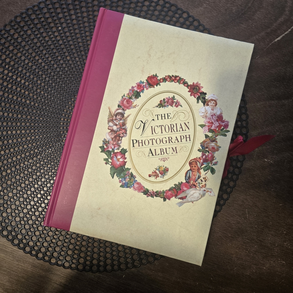 The Victorian Photograph Album - Pink & Cream Decorative Cover